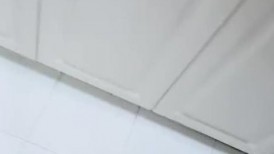 剧情演绎：小伙子攻略自己的大奶骚姐姐，先从打飞机开始，忍不住直接强推半推半就一顿狂操内射！