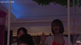 [无码破解]OFSD-027 今天你想带哪个女孩回家？一家只在晚上营业的Go Go酒吧！白天严肃的女服务员，晚上只要你开口，就能变身成Go Go女郎，带你回家！