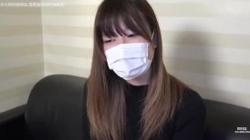 FC2 4735922 【首次购买特价！】身材苗条的18岁女孩，拥有美丽的胸部和清晰可见的肋骨。我尽情享受她紧致的阴道，让她乞求我的第一次内射【初拍，无码，内射】