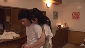 [无码破解]MIDA-258 女友姐姐湿润的<神圣乳房>真是诱人……趁她不在的时候，我狠狠地操了她24个小时，射出了我一生中积累的精液……！桃田美月