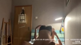 某学院舞蹈专业大长腿女大学生，这身材和颜值蛮有气质的，私下里在酒店约炮穿情趣制服被捆绑调教爆操video_2024-08-19_03-59-54 (22)