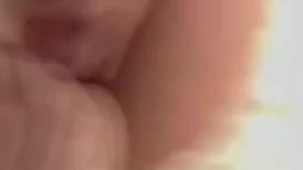 【重磅】顶级淫妻，【困困鱼】分享漂亮骚妻，完美露脸，酒后的老婆就那么不知廉耻，眼罩一戴，陌生单男登场