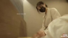 娜娜NaNa 母子亂倫，發現兒子在偷看色雜誌，為了幫兒子排解壓力不得已答應了過分的要求