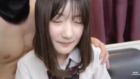 FC2 4746182 [奢华回合2] 苗条黑发美女提前爆发，被大量中出。她是个很受欢迎的女孩，平时很低调，但用稚嫩的表情掩饰自己的害羞。她敏感的身体被男朋友从未体验过的成熟鸡巴调教，结果一共射精了4次！-1