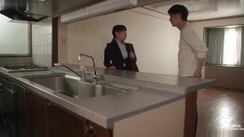 [无码破解]START-393 淫荡的巨乳房产女士欺骗一对来同居看房的夫妇并对他们进行中出 – 真环由衣