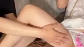 FC2 4735935 朋友的妻子在项圈游戏时高潮五次。粘稠的振动器攻击。她吮吸丈夫以外的鸡巴，并以女上位摆脱自己。这个坏主妇一次又一次地高潮。-2